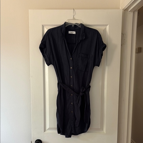 Carly Jean Los Angeles Dresses & Skirts - Carly Jean Navy Button-Up Mini Dress